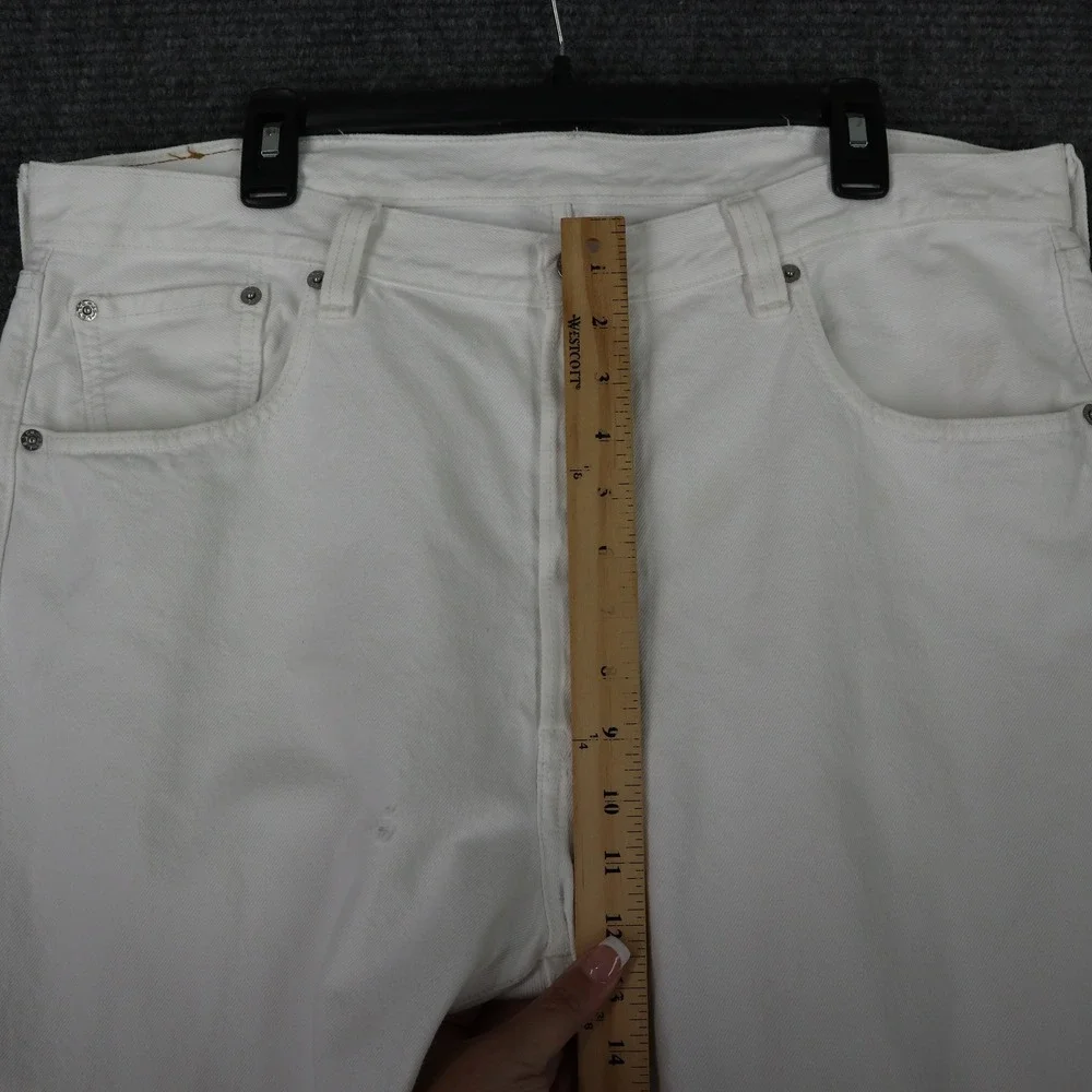 Levis small holes